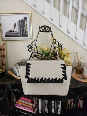 Henri Bendel leather shoulder bag
